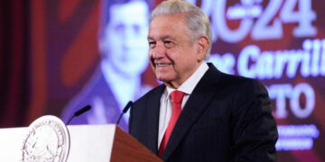 AMLO exhibe al PAN por ventilar el acuerdo con Manolo Jiménez en Coahuila