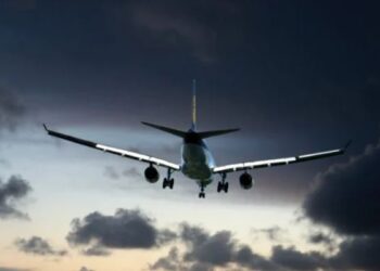 Desaparece un vuelo ruso con 6 personas a bordo mientras sobrevolaba Afganistán; reportan accidente