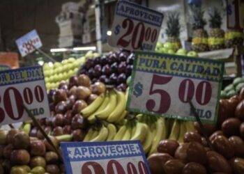 La inflación en México sigue acelerándose: se ubicó en 4.9% en la primera quincena de enero