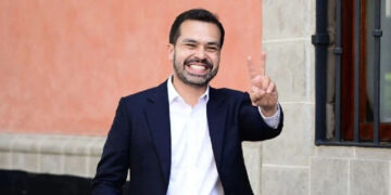 Jorge Álvarez Máynez se registra para la precandidatura presidencial por MC