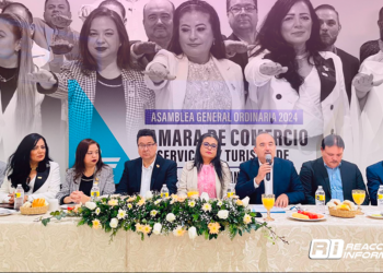 Francis Cázarez asume presidencia de la Cámara de Comercio de Mazatlán