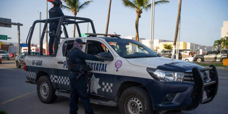 Encuentran el cuerpo de una mujer enterrado en el patio de una casa en el municipio veracruzano de Tlalixcoyan; hay un detenido