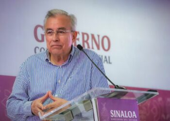 Familias de 6 víctimas del camionazo reciben apoyo del gobierno para sus funerales: Rocha Moya