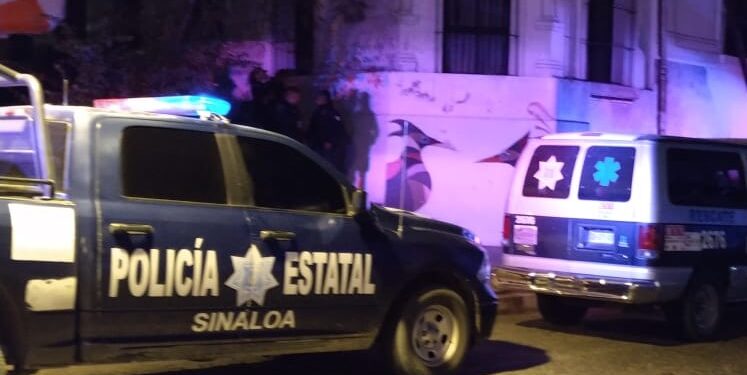 Roban camioneta del Sistema DIF en Culiacán: El conductor fue intervenido por un sujeto armado
