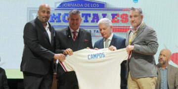 CBPC EXALTA A CUATRO INMORTALES; HUBO LÁGRIMAS, RECONOCIMIENTOS Y BOTONES DE ORO