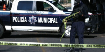 Joven cuida el cadáver de su papá baleado en Sinaloa: “Oiga, mi apá está muerto, ¿qué puedo hacer?”