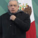 AMLO: Voy a enarbolar la bandera blanca en materia de salud