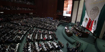 Cámara de Diputados turna a comisiones las reformas de López Obrador