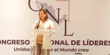 Xóchitl Gálvez: promete fin del odio y de masacres ante líderes evangélicos