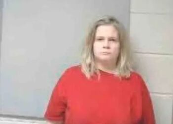 Mamá atropella a su hijo de 7 años tras obligarlo a caminar desde la escuela como castigo