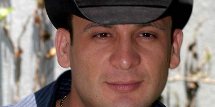 Valentín Elizalde hoy cumpliría 45 años, estas son las 5 canciones que marcaron su carrera