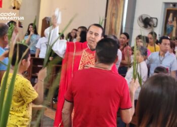Celebran culiacanenses el inicio de la Semana Santa con el “Domingo de Ramos”
