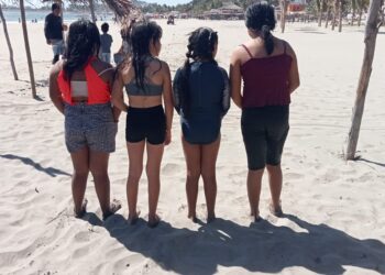 Elementos de la Policía Acuática pone a salvo a 13 personas en tres intervenciones