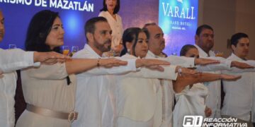 Francis Cázarez toma protesta como Presidenta de CANACO del Sur de Sinaloa