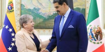 México firma convenio con Venezuela para dar 110 dólares a migrantes retornados