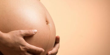 Cofepris alerta por producto para preconcepción, embarazo y lactancia