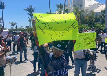 Gobernador de Sinaloa se pronuncia contra prohibición de bandas en Mazatlán