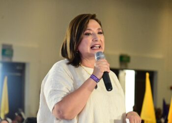 Xóchitl vs AMLO: ‘En lugar de recibir a madres buscadoras, saluda a la mamá del Chapo’