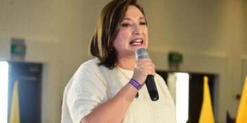 Xóchitl vs AMLO: ‘En lugar de recibir a madres buscadoras, saluda a la mamá del Chapo’