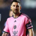 Monterrey advierte a fans que quieran fotos con Messi en la cancha: “Serán arrestados”
