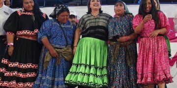 Niñas y niños tienen derecho a elegir si llevan pelo largo o corto, pantalón o falda: Xóchitl Gálvez