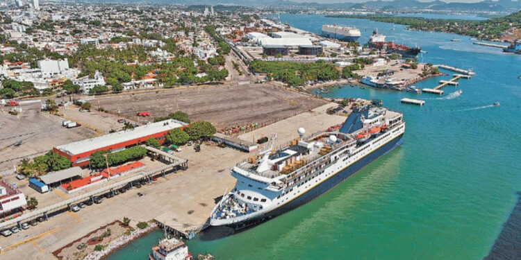 Mazatlán prevé derrama económica de 1,000 millones de pesos por temporada vacacional y el eclipse solar