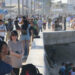 Miles de personas abarrotan la Avenida del Mar para presenciar el “Eclipse Total de Sol”