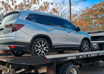 Policía de Investigación recupera auto con reporte de robo en Jalisco