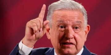 AMLO reconoce déficit de generación eléctrica ante frecuentes apagones en todo el país