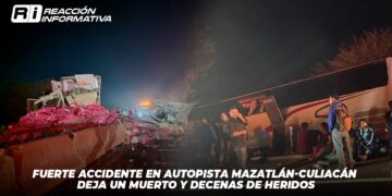 Fuerte accidente en autopista Mazatlán-Culiacán deja un muerto y decenas de heridos