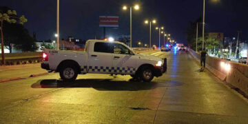 Joven muere prensado mientras abanderaba un choque en Periférico Poniente, Zapopan