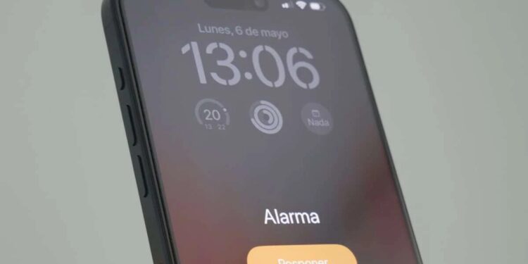 Un error en la alarma del iPhone provoca que miles de personas lleguen tarde al trabajo