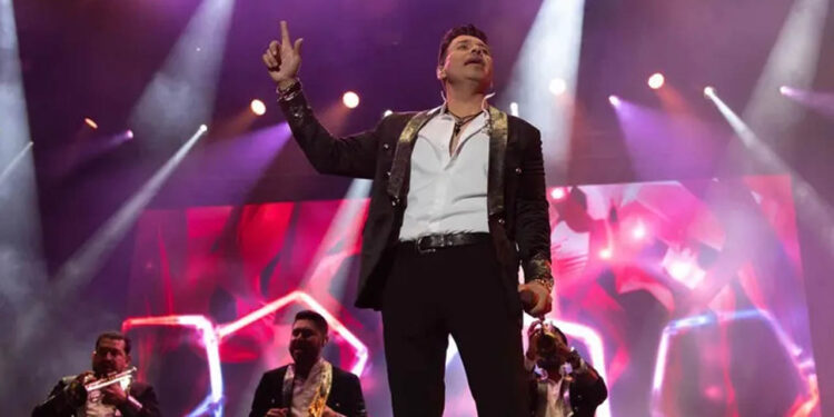 Banda MS acepta invitación de López Obrador para cantar en el Zócalo; ‘van a cobrar poco’