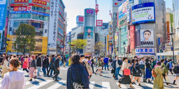 Alrededor de 68 mil ancianos en Japón podrían morir solos en sus hogares este año