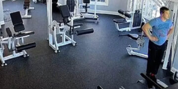 Niño muere tras hacer ejercicio pesado; su padre lo obligó porque “estaba muy gordo”