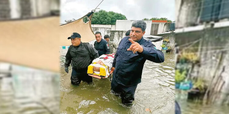 “En diez minutos ya estábamos bajo el agua”, narra afectada de lluvias en Chetumal