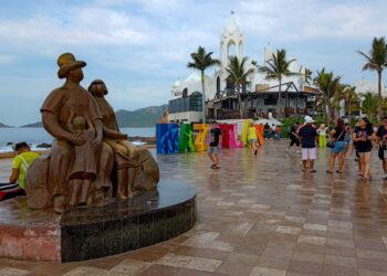 Temperaturas suaves y cielo parcialmente nublado en Mazatlán el 30 de junio
