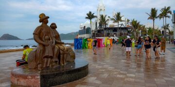 Temperaturas suaves y cielo parcialmente nublado en Mazatlán el 30 de junio