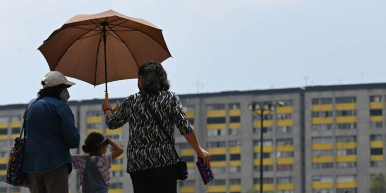 Las temperaturas siguen rompiendo récords: expertos explican cómo afecta el cambio climático y de qué forma enfrentarlo