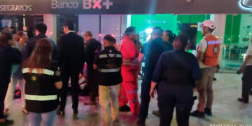 Desplome de estructura en antro de plaza comercial en San Luis Potosí deja al menos dos muertos y 15 heridos