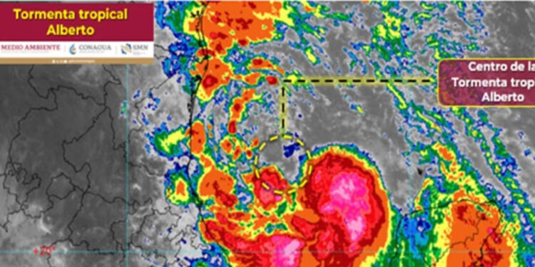 Se forma la tormenta tropical “Alberto”; prevén su ingreso a tierra en las próximas horas