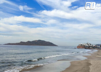 Lluvia moderada y cielo parcialmente nuboso se pronostican durante el día de hoy jueves para Mazatlán