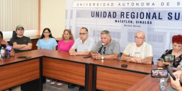 Maestros jubilados y estudiantes exigen respeto defendiendo el prestigio de la UAS