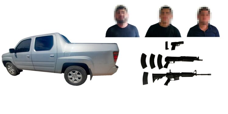 En coordinación con C4i, elementos de la Policía Estatal Preventiva logran la detención de tres personas y múltiples armas en privada de Culiacán