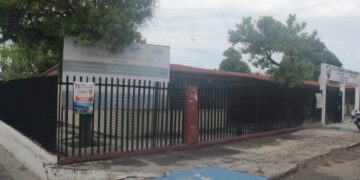 Condicionan escuelas entrega de boletas en Mazatlán