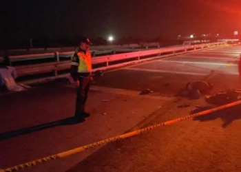 Mujer que viajaba en motocicleta muere tras ser embestida por un vehículo en la carretera La Cruz-Potrerillos