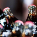 Resultados de Coca-Cola en segundo trimestre superan expectativas y la empresa eleva sus previsiones para 2024