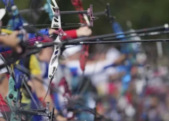 México comienza con buena puntería en el tiro con arco de París 2024