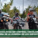Motociclistas sin control: circulan por acera de la Avenida de los Deportes