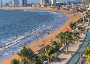 Se mantiene clima caluroso en Mazatlán